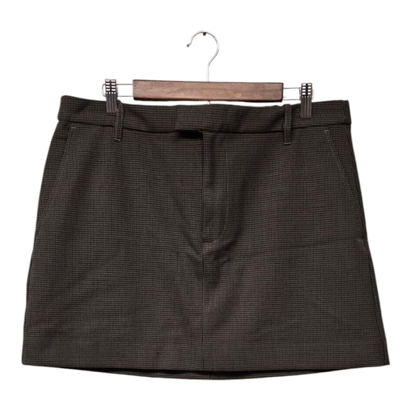 GAP Mini Skirt in Dark Olive Plaid With Zipper - Picture 1 of 6